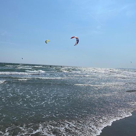 Emi Apartment Mamaia Năvodari Εξωτερικό φωτογραφία